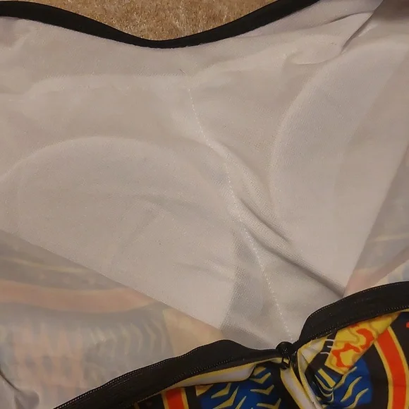 Tribal pattern one piece swimsuit - Picture 5 of 8